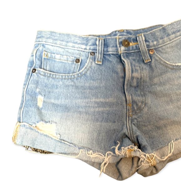URBAN OUTFITTERS BDG Blue Jean Vintage Style Distressed Cut Offs Shorts-Size 24 - Picture 3 of 8